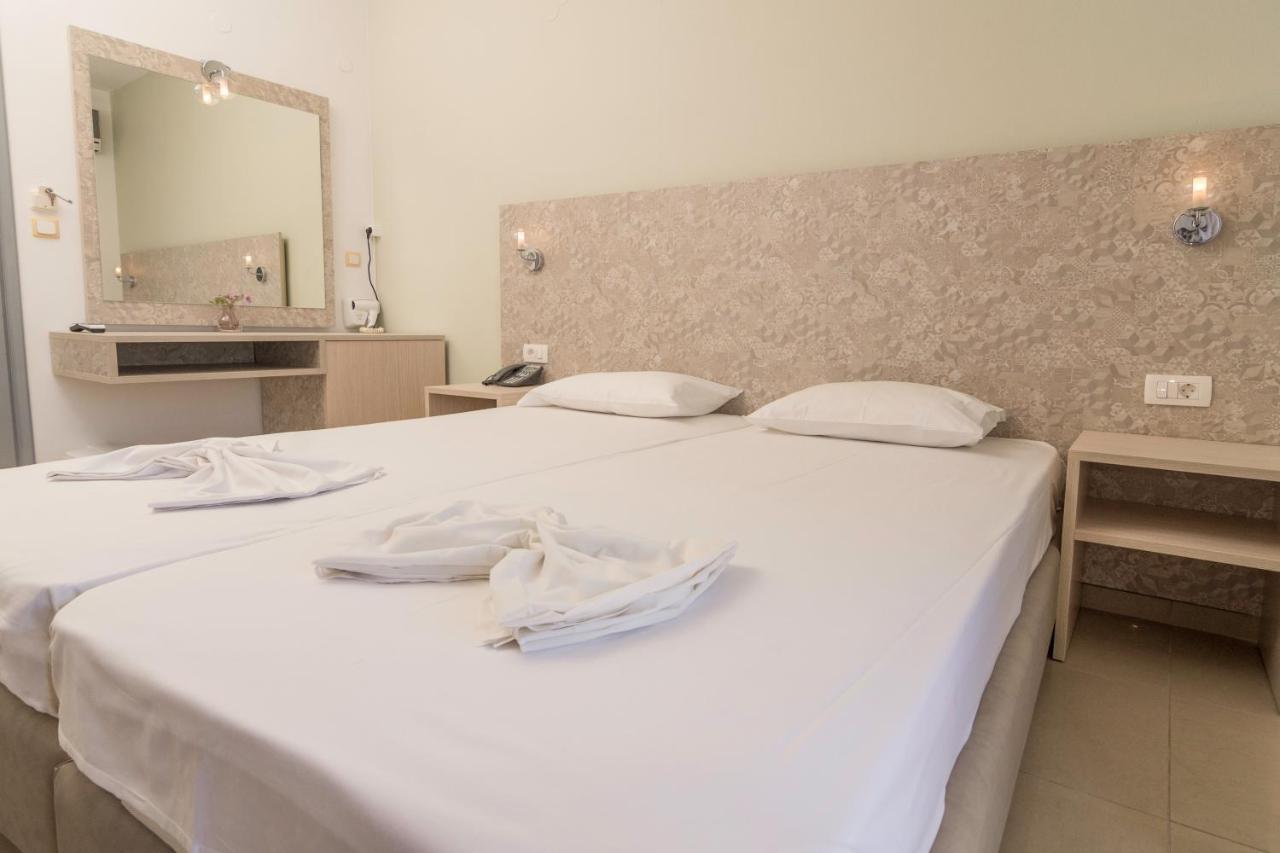 Megim Hotel Paleóchora Extérieur photo