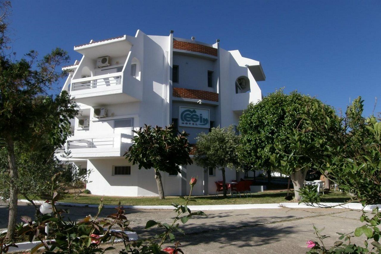 Megim Hotel Paleóchora Extérieur photo