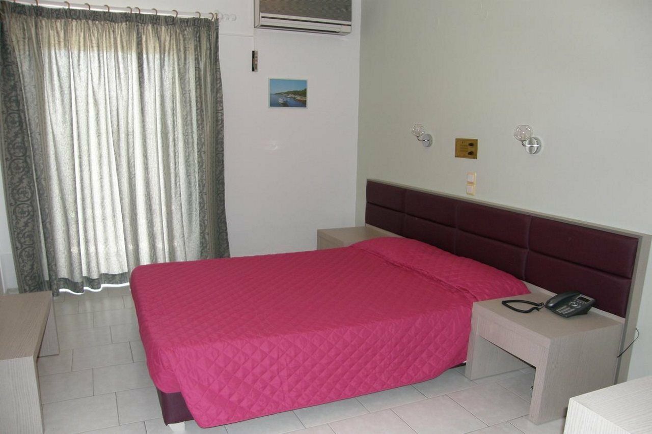 Megim Hotel Paleóchora Extérieur photo